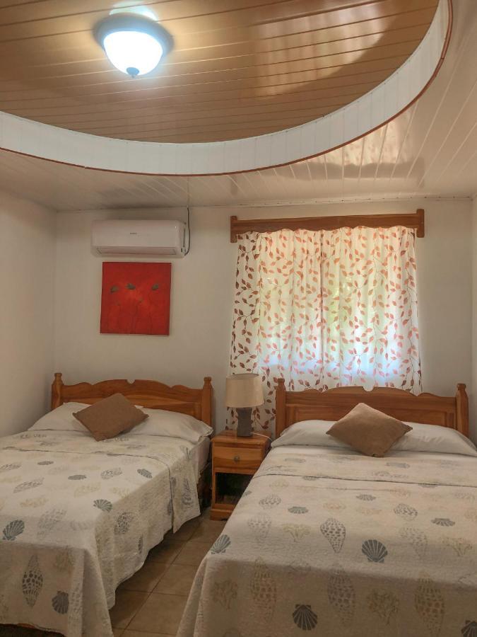 Hostal Familiar Rolo 圣卡塔利娜岛 外观 照片