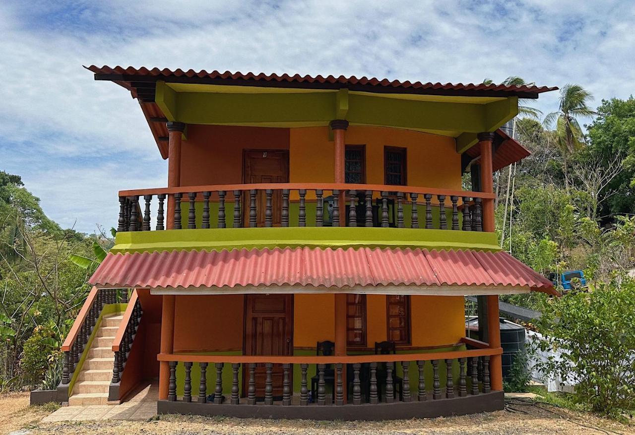 Hostal Familiar Rolo 圣卡塔利娜岛 外观 照片