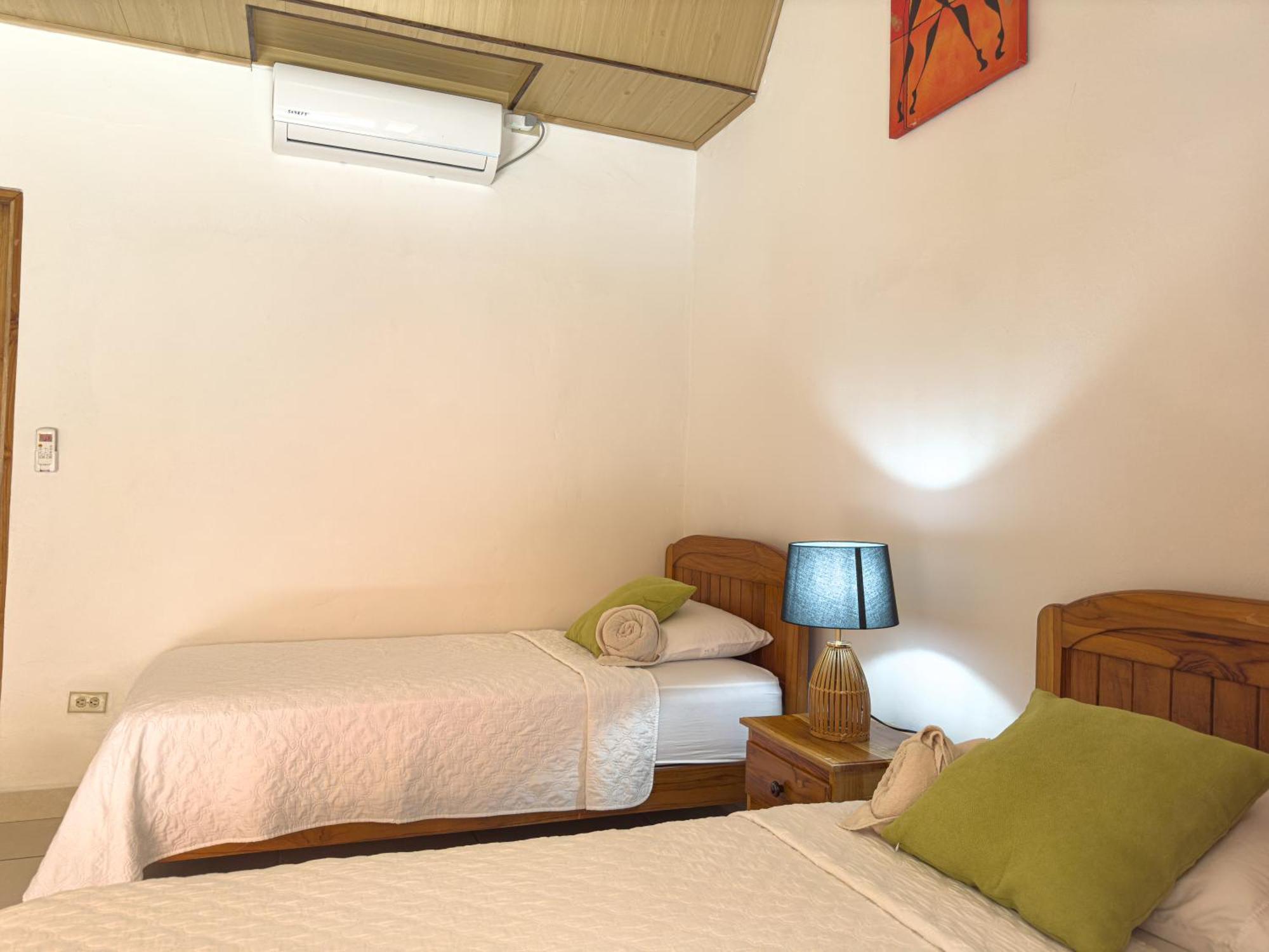 Hostal Familiar Rolo 圣卡塔利娜岛 外观 照片