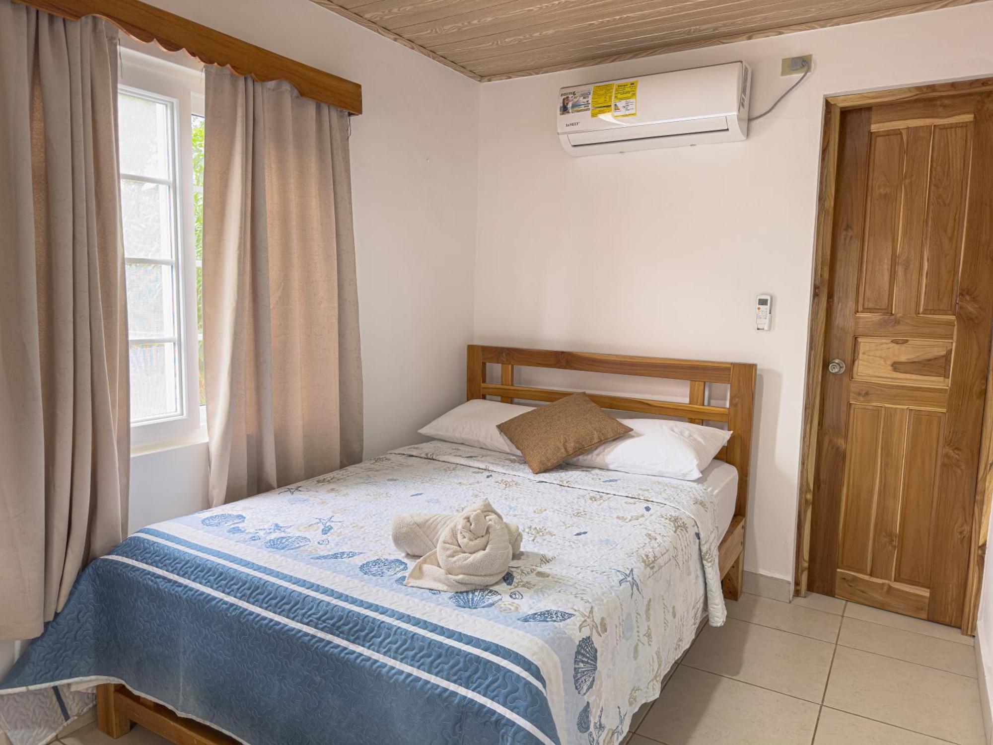 Hostal Familiar Rolo 圣卡塔利娜岛 外观 照片